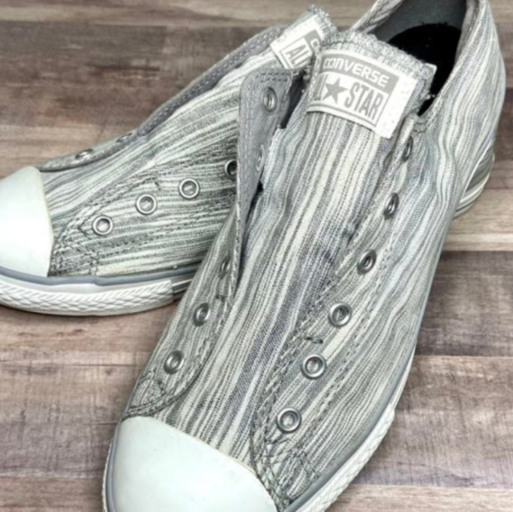 Converse silver/gray with sparkle Size 8W & 6M.